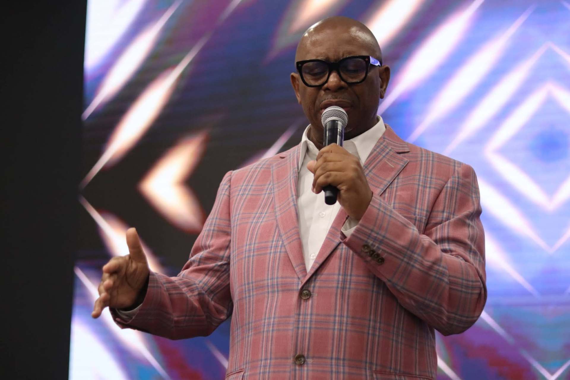 Pastor Myron Barfield ministering 1